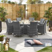 Ensemble de mobilier de jardin en rotin avec foyer extérieur, comprenant un ensemble de salle à manger à gaz 8 places et une table de foyer ronde de 1,8 m pour cour, hôtel et parc