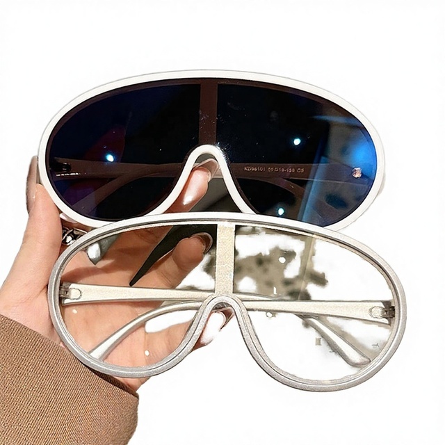 UV400 PC Oversized Sunglasses Men Big Frame CE Certified Ideal for Driving Walking or Running Errands in Bright sunlight