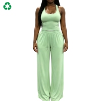 Ensemble de sport et de loisirs personnalisé : haut court à manches courtes taille haute effet push-up et pantalon long pour le yoga