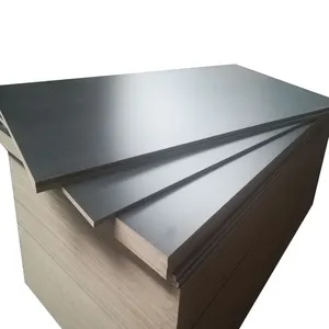 Contreplaqué filmé 9mm/12mm/18mm/21mm, design moderne, E0, sans formaldéhyde, écologique, résistant à l'eau, pour usage en construction - Product Image 1