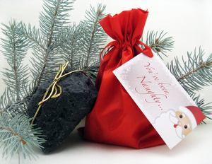 NEW CHRISTMAS SEASON BBQ CHARCOAL HARD WOOD CHARCOAL LUMP CHARCOAL GRILL 2 KG 5 KG PAPER PACKAGING IN Rotorua NEW ZEALAND - Product Image 1