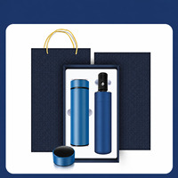Ensemble cadeau personnalisé : carnet avec stylo, gourde isotherme, parapluie, clé USB et batterie externe
