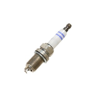 Bujía de iridio con punta de llama Fr6kpp332s para Volkswagen Golf 5 6 7 Audi A4 - Product Image 1