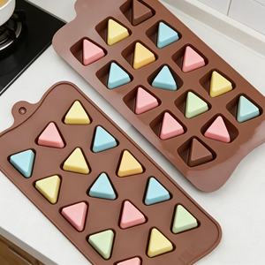 แม่พิมพ์ซิลิโคนทำช็อกโกแลต 15 หลุม ลดราคาพิเศษ อุปกรณ์ทำขนม DIY เหมาะสำหรับใช้ในบ้านและร้านอาหาร - Product Image 5