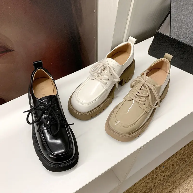 Zapatos pequeños de cuero para mujer, mocasines a la moda que combinan con todo, novedad de 2022