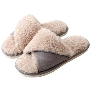 Popular Famous Custom Ladies Sandal Cross Fur <strong>Slipper</strong> Mongolian <strong>Felt</strong> Fur <strong>Slipper</strong> Sandals Indoor Anti-slip Soft Warm Shoes - Product Image 3