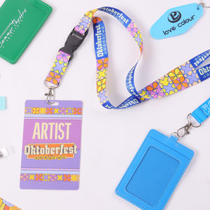 Cordón Personalizado Ecológico de Poliéster para Estudiantes Escolares con Llavero y Porta Identificación, Impresión por Transferencia Térmica - Product Image 3