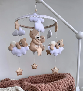Oso familia bebé móvil fieltro oso guardería decoración dormir oso cuna móvil neutral Baby Shower regalo - Product Image 1
