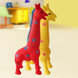 Figurine de girafe hurlante, jouet farfelu à piles avec sons d'animaux, pour enfants et adultes, idéal pour les fêtes et les tours amusants - Product Image 2