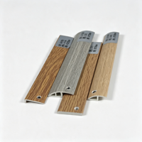 Plinthes murales modernes écologiques en PVC et SPC blancs, accessoires de revêtement de sol pour hôpitaux, hôtels et appartements