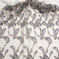 Tissu de broderie en filet doré de luxe, dentelle en tulle à paillettes multicolores pour robe de soirée