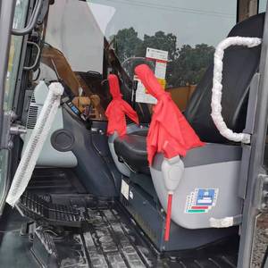 รถขุดไฮดรอลิกขนาดเล็ก Komatsu PC70 มือสอง 7 ตัน เครื่องยนต์เทอร์โบ ระบบเกียร์ควบคุมด้วย PLC ประสิทธิภาพสูง ชั่วโมงการทำงานต่ำ - Product Image 5