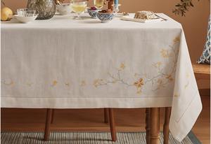 Mantel de lino con diseño de enredaderas y mariposas |   Mantel de Mesa de Lino 100% de Lujo, Ecológico y Reutilizable, Diseño Floral de Mariposas - Product Image 3