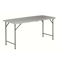 Table pliante portable de 4 pieds pour la salle à manger de mariage Table rectangulaire en plastique de 122cm pour la restauration bon marché