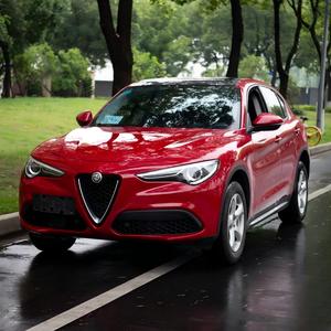 Alfa Romeo <span class=keywords><strong>Stelvio</strong></span> 2.0L Turbo <span class=keywords><strong>Sport</strong></span> SUV d'occasion 2017, voiture familiale de luxe italienne d'occasion - Product Image 6