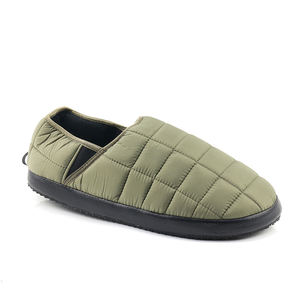 Mules en nylon matelassées noires pour homme, pantoufles d'hiver pour le camping, pantoufles en duvet - Product Image 4