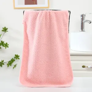 I più venduti dongguan a buon mercato stock lotto asciugamani da spiaggia marca asciugamano biologico 70x140 100% asciugamani in cotone turco