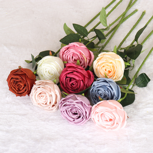 Bouquet di fiori per matrimonio a casa floreale in seta rossa <span class=keywords><strong>rosa</strong></span> <span class=keywords><strong>rosa</strong></span> bianca tessuto centrale in plastica <span class=keywords><strong>rosa</strong></span> artificiale fiore finto - Product Image 1