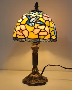 LongHuiJing Tiffany Style Dragonfly Pattern Lámpara de mesa de vidrieras