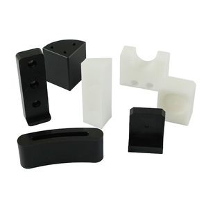 Pièces en plastique technique POM Iga Plastics, noir et blanc, découpe sur mesure, haute résistance, composants résistants à l'usure pour usage général - Product Image 1