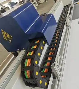 Otomatik tekstil kumaş kumaş kesme makinesi kumaş/deri/KT kurulu kesici cnc konfeksiyon kesici plotter giyim makinesi