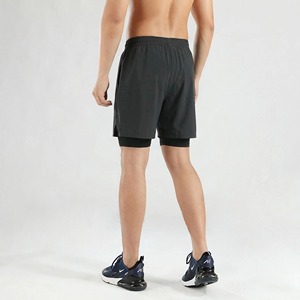 Shorts d'entraînement 2-en-1 pour homme TRMA, extensibles et résistants, 80/20 polyamide <span class=keywords><strong>élasthanne</strong></span>, avec doublure de compression ventilée perforée - Product Image 2