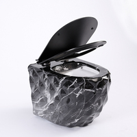 Toilette murale monobloc en céramique, design égyptien, moderne, unique et en demande, à motif doré