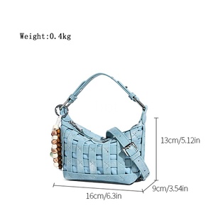 Летняя сумка <span class=keywords><strong>2026</strong></span>: дизайнерская плетеная сумка-кроссбоди из искусственной кожи, модная мини-сумка для женщин - Product Image 3