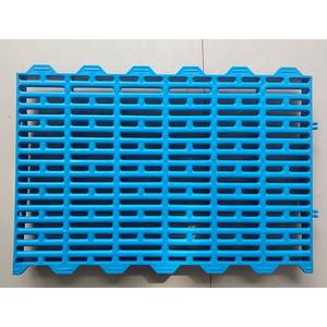 Antidérapant de haute qualité, facile à nettoyer et durable pour les sols en plastique porcelets - Product Image 3