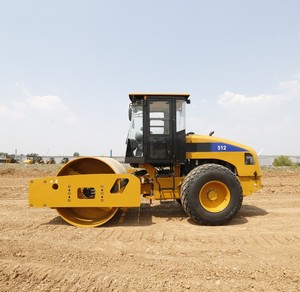 Compacteur de sol hydraulique diesel 512 12 tonnes 175 CV, rouleau compresseur routier à tambour unique à pieds de mouton pour asphalte, avec amortisseur de porte coulissante à fermeture douce - Product Image 3