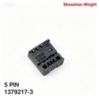 Boîtier de connecteur femelle TE 1379217-3 5P 2,54 mm pour accessoires de connecteurs électroniques automobiles et bornes – Vente chaude