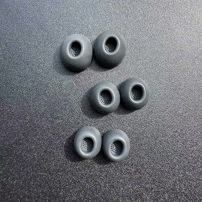 Gris oscuro