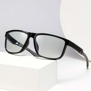 Gafas Deportivas Cuadradas con Logotipo Personalizado 2025, Gafas Fotocromáticas con Cambio de Color para Hombre y Mujer, Anti Luz Azul - Product Image 6