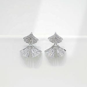 Pendientes de plata de ley 925 personalizados con cruz para niños, a la moda, al por mayor, 2026, baratos, elegantes, con circonita, para sublimación, para mujer - Product Image 3