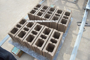 เครื่องทำบล็อกคอนกรีตอัตโนมัติไฮดรอลิก QT4-15 - เครื่องทำอิฐจากเถ้าลอยและสายการผลิตอิฐปูพื้นแบบประสาน - Product Image 5