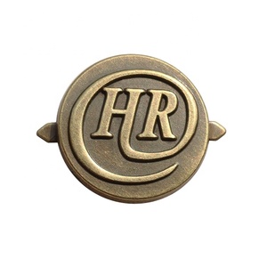 Vendita calda piastra rotonda loghi design <span class=keywords><strong>borse</strong></span> hardware ottone antico nome in rilievo etichette metalliche per cappelli - Product Image 1