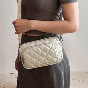 Bolso de Mano Elegante para Mujer, Bolso de Cadena con Diseño de Diamantes, Bolso Bandolera de Moda para Mujer, Bolso Cosmético Cuadrado Pequeño para Mujer - Product Image 3