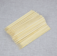 Brochettes jetables antiadhésives résistantes à la chaleur de 3 mm, 4 mm, 5 mm pour barbecue, couleur naturelle polie, extrémité arrondie