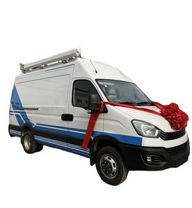 Véhicule de diffusion télévisuelle multifonctionnel, idéal pour les reportages d'activités littéraires et artistiques en direct - Product Image 1