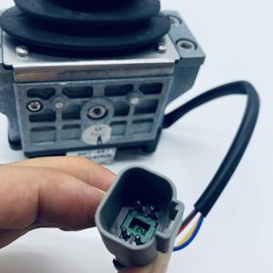 Proportionaler Steuer griff <span class=keywords><strong>Joystick</strong></span> für <span class=keywords><strong>CAT</strong></span> 994H 980K 966K Radlader Baumaschinen Teil 3074671 307-4671 - Product Image 6