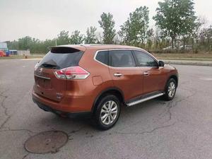 <span class=keywords><strong>Nissan</strong></span> <span class=keywords><strong>Qashqai</strong></span> 2.0L CVT Comfort Edition SUV <span class=keywords><strong>2015</strong></span> avec sièges en cuir, volant à gauche, galerie de toit métallique, pneus R17 - Product Image 2