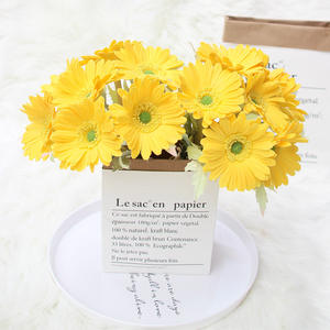 Flores Gerbera simuladas de estilo europeo, decoración del hogar, <span class=keywords><strong>Ramos</strong></span> pequeños de boda hechos de PU, decoración para bodas y eventos - Product Image 2