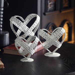 Adorno de hierro con forma de corazón estilo rústico francés, decoración de escritorio blanca envejecida, decoración para el hogar, dormitorio, decoración para el día de San Valentín - Product Image 3