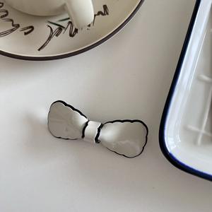 Pinza de Pelo con Lazo Simple, Pinza de Pelo de Plástico Ondulada a la Moda para Mujer - Product Image 5