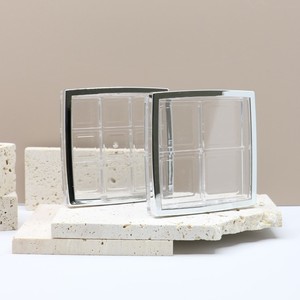 Yuecai Wholesale Luxury Silver Rim <strong>Makeup</strong> <strong>Compact</strong> Empty Interchangeable 4 or 9 Grid Eyeshadow Palette Clear Window Case - Product Image 1