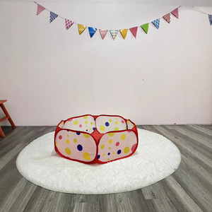 Corralito infantil plegable de tela roja con piscina de pelotas para niños de 4 a 6 años para uso doméstico - Product Image 3