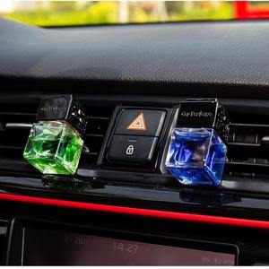 Aikun Customized Size Luxury Car Air Freshener Hanging Vent Clip Glass Essential Oil with Natural <b>Evaporation</b> 3-Year Warranty - Product Image 3