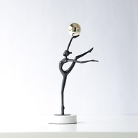 Table d'entrée Evelyn, nouveau design 2026, en métal, représentant une danseuse de ballet, pour hall d'hôtel et décoration intérieure