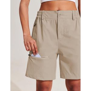 Shorts de randonnée pour femmes, longueur 7/8, séchage rapide, légers, shorts d'extérieur avec poches zippées - Product Image 3