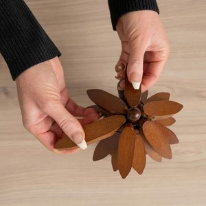 Sous-verres et support en bois en forme d'arbre, 4 dessous-de-plat résistants à la chaleur pour casseroles et plats chauds, décoration de cuisine en noyer - Product Image 2